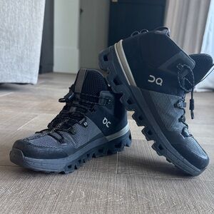 On Running Black and Gray Sneakers